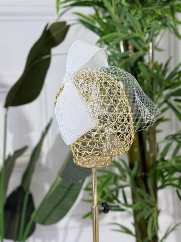 NAA BOW BRIDAL VEIL